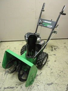 lot 302 image: LAWN-BOY SNOW BLOWER, WITH 22 CLEARING WIDTH
