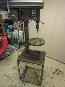 lot 313 image: DURA-CRAFT BENCH DRILL PRESS
