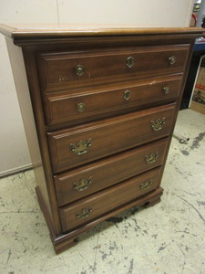 lot 318 image: BASSETT SOLID WOOD DRESSER