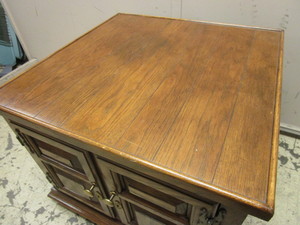 lot 326 image: SOLID WOOD END TABLE