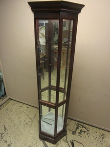 lot 328 image: REINISCH CURIO CABINET, WITH LIGHTED INTERIOR