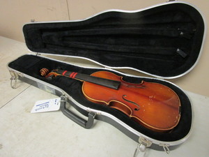 lot 344 image: VIOLIN, WITH CARRYING CASE