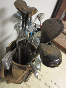 lot 369 image: GOLF CLUBS, WITH BAGS, ADULT AND CHILD SIZE, WALTER HAGEN, MAX-FLI-BRAND