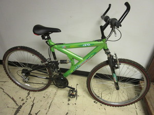 lot 370 image: HUFFY DO THE DEW MOUNTAIN DEW MOUNTAIN BIKE
