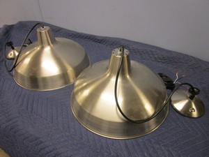 lot 374 image: HAMPTON BAY BRUSHED NICKEL WAREHOUSE-STYLE PENDANT LIGHT FIXTURES