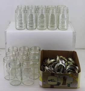 Approximate 26 Large Mouth Quart jarsRings