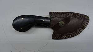 lot 20 image: Damascus Steel Fixed Blade Knife With Leather Sheath
