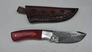 lot 31 image: Damascus Steel Fixed Blade Knife With Leather Sheath