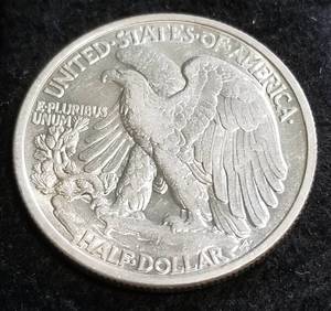 1937 WALKING LIBERTY HALF DOLLAR AU58