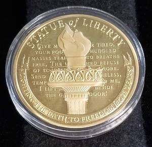 1 TROY OZ. .925 STERLING SILVER STATUE OF LIBERTY GOLD PLATED IN AIRTITE