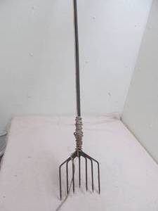 Ice spear