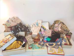 lot 150 image: Collection of Sewing & Crafting Supplies
