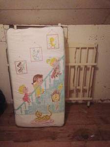 lot 114 image: Vintage Crib