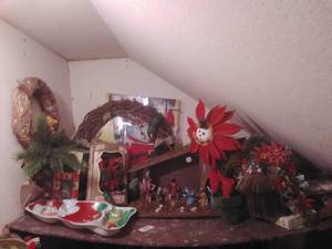 lot 116 image: Vintage Christmas Dcor