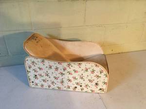 lot 212 image: Puddin Pie Reclining Chair