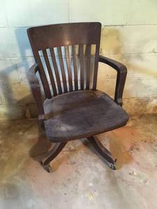 lot 220 image: Old Office Chair