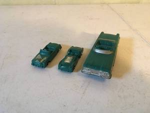 lot 225 image: Three Vintage Metal Tootsietoy Cars
