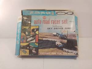 lot 2 image: Vintage Auto Road Racer Set