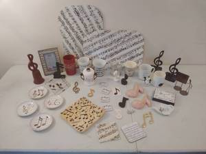 lot 39 image: Collection of Music-Themed Dcor