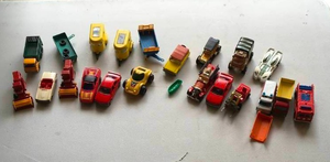 lot 127 image: Collection of Lesney Matchbox Cars & Trucks
