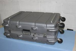 lot 109 image: Ikegami Hard Sided Travel Storage Pro Video Transport Case with Casters