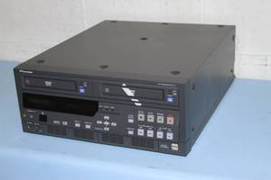 lot 121 image: Pioneer Professional DVD Video Recorder with Hard Disc Drive - Model PRV-LX1