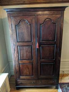lot 4 image: Extra-large Super Stately Wood Antique Armoire