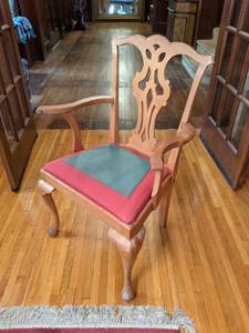 lot 38 image: Wood Chippendale Chair with Fabric Seat