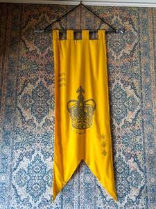 lot 35 image: Yellow Banner with Crown Sigil