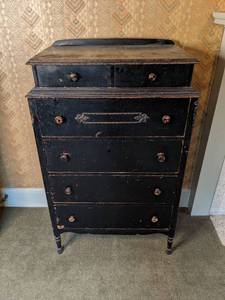 lot 53 image: Antique Chest of Drawers