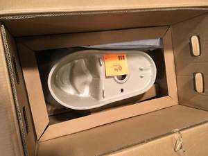 GLACIER BAY 2 PIECE 1.28 GPF HIGH EFFICIENCY SINGLE FLUSH ROUND TOILET BISCUIT SEE PICS