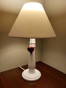 lot 29 image: Desk lamp