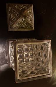 lot 45 image: Decorative Indian bubble glass metal frame candle holder
