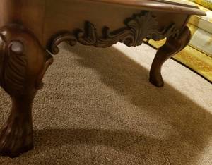 lot 33 image: Coffee table with a heart
