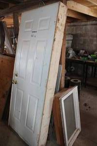 lot 847 image: Lot of (6) House Door (x1), House Windows (x5)