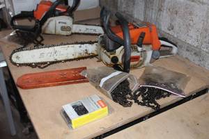 lot 810 image: Stihl Chain Saw O26, Extra Saw Chains