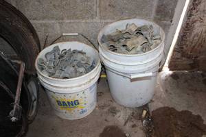 lot 881 image: Lot of (2 Buckets) Conduit Spacers