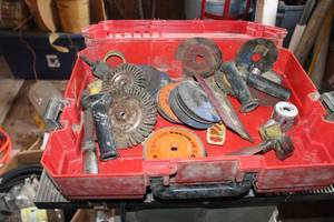 lot 875 image: Grinder Handles, Discs, Wire Wheels, Grinder Accessories, Plastic Case