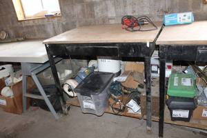 lot 886 image: Wood Work Bench 1-Drawer 1-Storage Shelf