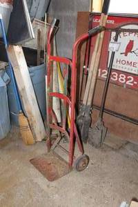 lot 878 image: 2-Wheel Hand Truck