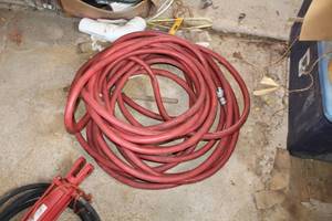 lot 785 image: Jack Hammer Air Hose Line with Connectors