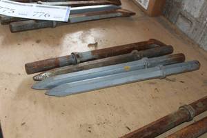 lot 776 image: Lot of (4) Jack Hammer Bits 1-14 Hex Shank