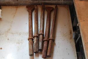 lot 772 image: Lot of (5) Jack Hammer Bits 1 Hex Shank