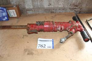 lot 762 image: Jack Hammer, Moil Point Bit