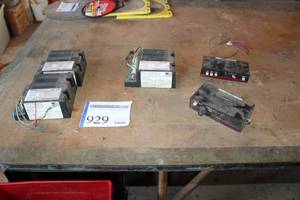 lot 929 image: Lot of (5) Whelen Universal Strobe Power Supply UPS-64LX(x3), Code 3 Arrowstik(x2)