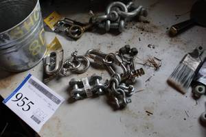 lot 955 image: Couplers, Rings, Chain Parts