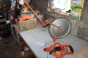 lot 942 image: Rolatape Surveyor Distance Tool, Lufkin Measure Tape 300