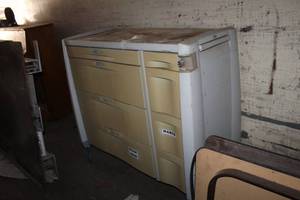 lot 1012 image: Rolling Cart 8-Drawer