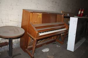 lot 1014 image: Rohler & Campbell Studio Piano