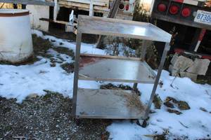 lot 996 image: Metal Utility Cart 3-tier